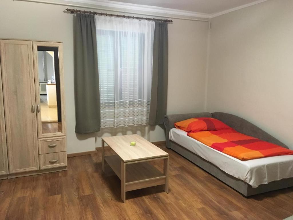 Vadaszhaz Hotel Egyhazasradoc ภายนอก รูปภาพ